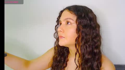 Instagram iris caprice online show from December 2025 01:35:02 AM