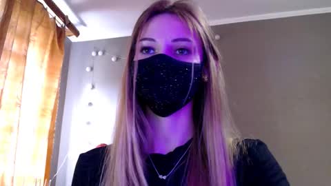 Lily online show from March 2026 02:32:01 PM