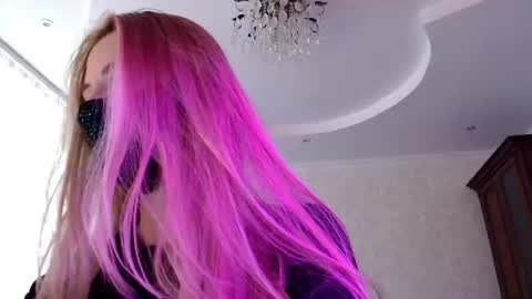 Snapshot of iris_lave chatting on July 2026 12:29:01 PM Lily online show from July 2026 12:29:01 PM