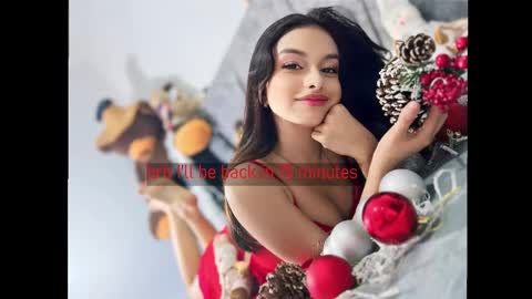 Snapshot of iris_pretty__ chatting on December 2024 07:53:02 PM iris felix online show from December 2024 07:53:02 PM