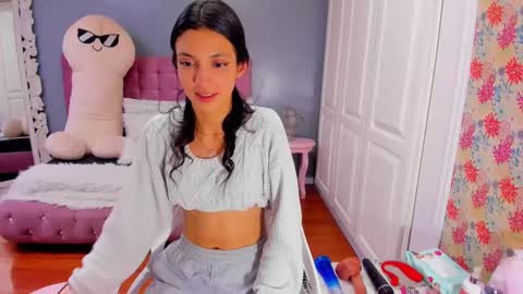 Snapshot of iris_stone_ chatting on January 2025 07:32:01 PM Iris online show from January 2025 07:32:01 PM