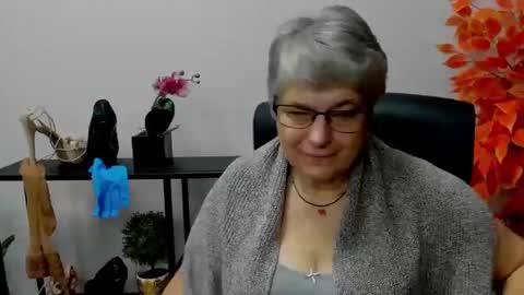 Snapshot of iris_xdesire chatting on December 2024 07:39:02 AM I R I S online show from December 2024 07:39:02 AM