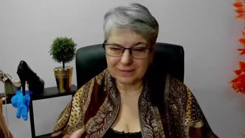 Snapshot of iris_xdesire chatting on February 2025 07:32:02 AM I R I S online show from February 2025 07:32:02 AM