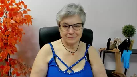 Snapshot of iris_xdesire chatting on September 2025 07:12:01 AM I R I S online show from September 2025 07:12:01 AM