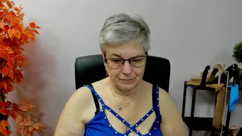 Snapshot of iris_xdesire chatting on October 2025 06:14:01 AM I R I S online show from October 2025 06:14:01 AM