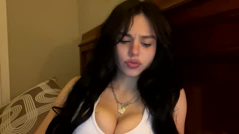 irisbabyyyyyyy online show from April 2026 03:42:02 AM