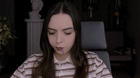 Iris online show from December 2024 12:55:02 PM