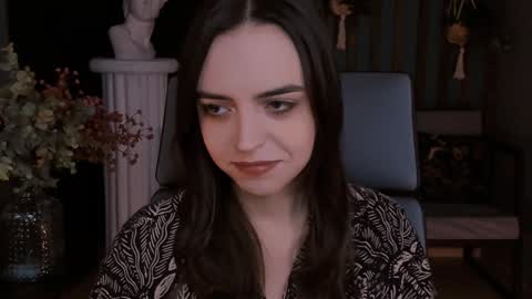 Iris online show from December 2024 07:37:02 PM