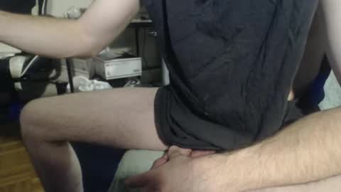 Irishdude2483 online show from November 2025 12:15:02 PM