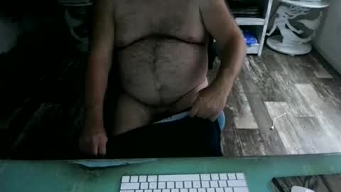 Snapshot of irishdudeloveoib chatting on December 2024 01:18:01 PM Irishdudelove online show from December 2024 01:18:01 PM