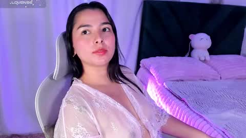 Iris Moira  online show from March 2026 02:12:02 PM