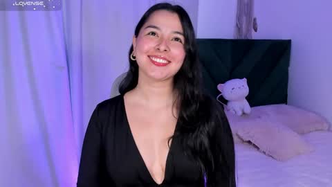 Iris Moira  online show from May 2026 11:48:02 AM