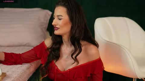 Snapshot of irisnightshade chatting on October 2025 02:11:02 AM Maria online show from October 2025 02:11:02 AM