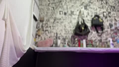 Snapshot of iriss_fox chatting on April 2026 08:41:02 AM iriss_fox online show from April 2026 08:41:02 AM