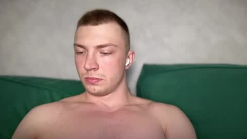 Iron online show from May 2026 09:33:02 PM