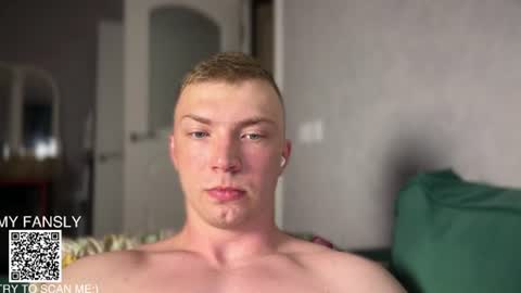 Snapshot of iron__chapman chatting on June 2026 09:02:01 PM Iron online show from June 2026 09:02:01 PM