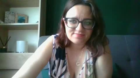 Snapshot of irresistibleparis chatting on June 2026 05:28:02 AM Paris online show from June 2026 05:28:02 AM