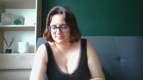 Snapshot of irresistibleparis chatting on July 2026 06:50:02 AM Paris online show from July 2026 06:50:02 AM