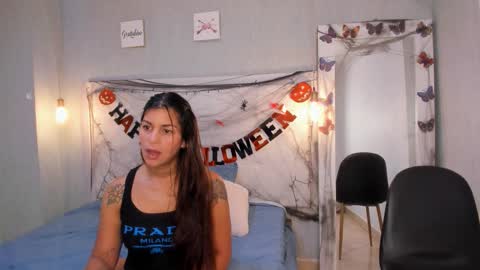 Snapshot of is_a_bell chatting on October 2025 02:18:02 PM is_a_bell online show from October 2025 02:18:02 PM