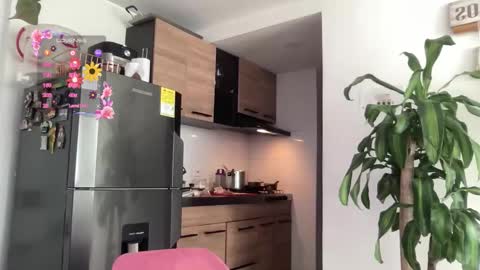 Isabella online show from February 2026 05:06:02 PM