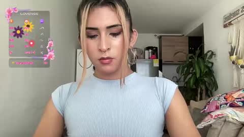 Isabella online show from April 2026 07:07:01 PM