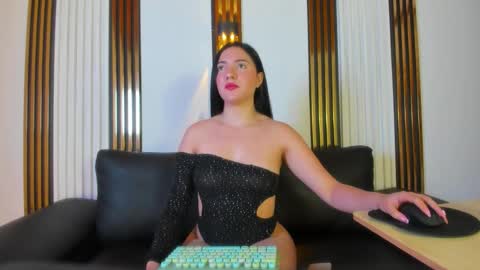 Isa and Natasha online show from March 2026 01:49:01 PM