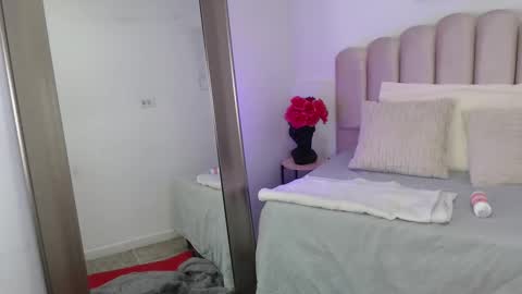 Snapshot of isa_bigass chatting on November 2025 05:32:02 AM isa_bigass online show from November 2025 05:32:02 AM