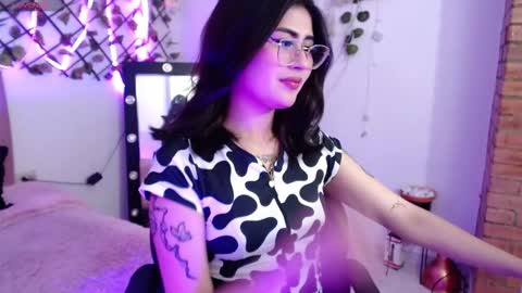 Snapshot of isa_bunny18 chatting on October 2025 02:23:01 AM isabela online show from October 2025 02:23:01 AM