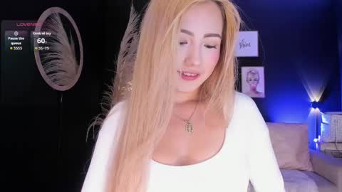 Isa Cortes  online show from May 2026 10:41:02 PM