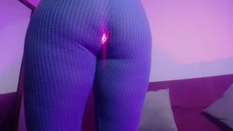 Snapshot of isa_crazy chatting on February 2025 06:25:02 AM Rachel online show from February 2025 06:25:02 AM