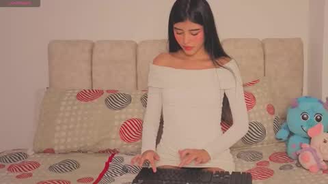 Isa Dolly online show from March 2026 11:54:02 PM