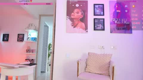 isabella online show from April 2026 05:06:02 PM