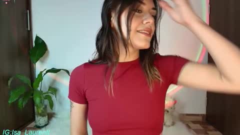 Isabella Laurentt  online show from January 2026 11:19:01 PM