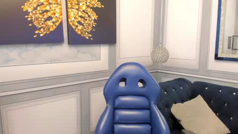 Snapshot of isa_little4u chatting on December 2024 02:24:02 PM online show from December 2024 02:24:02 PM