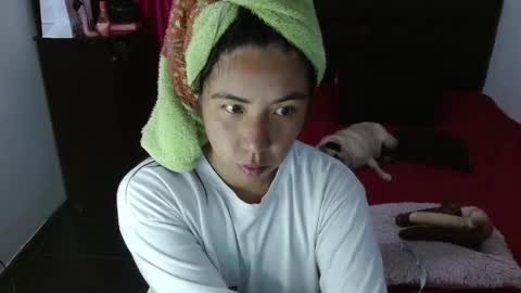 Snapshot of isa_mey chatting on November 2025 02:54:02 AM Isa online show from November 2025 02:54:02 AM