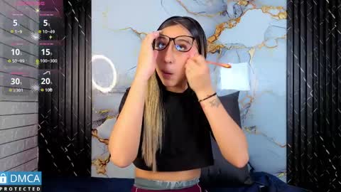 Snapshot of isa_sweet1_ chatting on May 2026 11:05:02 AM Isa online show from May 2026 11:05:02 AM