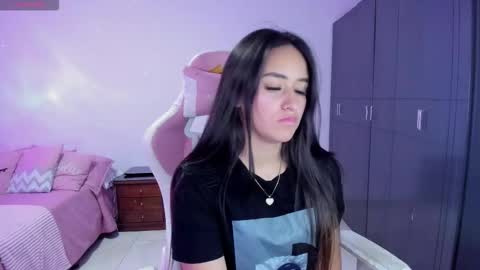 Snapshot of isaa_diamond chatting on October 2025 06:52:02 PM isaa_diamond online show from October 2025 06:52:02 PM