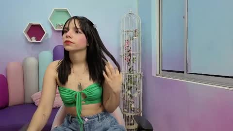 Isaa Skinny  online show from May 2026 03:55:02 AM