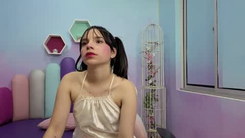 Isaa Skinny  online show from June 2026 03:31:02 AM
