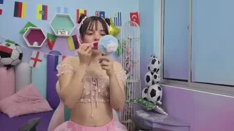 Isaa Skinny  online show from June 2026 03:40:01 AM