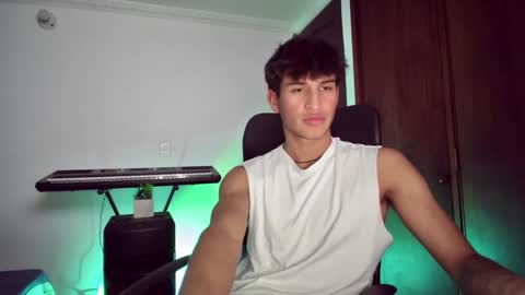 isaac online show from January 2025 04:04:01 AM