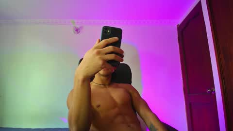 isaac online show from September 2025 05:03:01 PM