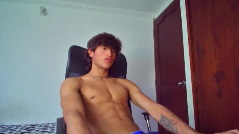 isaac online show from November 2025 10:20:02 PM