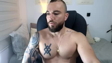 Isaac carter online show from September 2025 11:02:02 AM