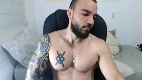 Isaac carter online show from October 2025 11:08:02 AM