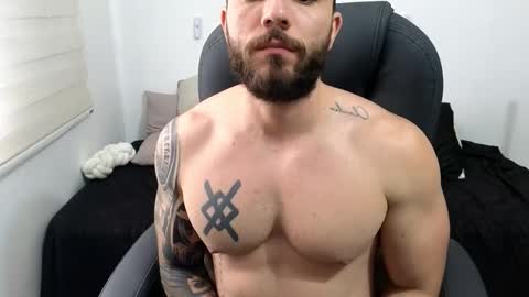 Isaac carter online show from March 2026 10:02:02 PM