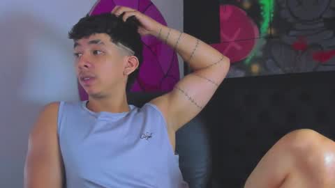 isaac_cryston online show from October 2025 08:08:02 PM