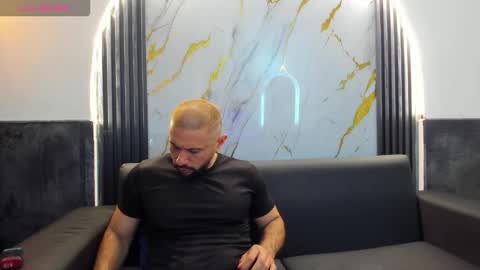 Snapshot of isaac_franko chatting on November 2025 09:13:02 PM isaac_franko online show from November 2025 09:13:02 PM