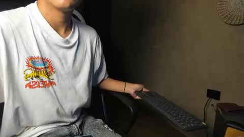 isaac_grimm online show from February 2026 03:04:02 AM