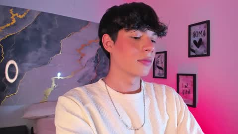 Isaac Kurtt online show from November 2025 08:19:01 PM